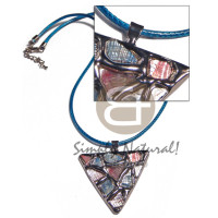 Triangle 50mm glistening abalone in
