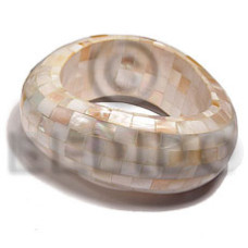 Chunky wavy bangle kabibe