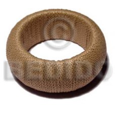 Natural wood bangle in beige