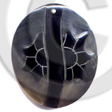 oval blacklip  skin  50mm - Shell Pendant
