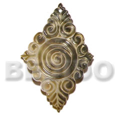blacklip diamond carving 55mm - Carved Pendants
