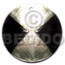 40mm round blacklip  skin - Shell Pendant