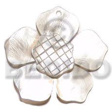 45mm hammershell flower  groove nectar - Shell Pendant