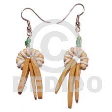 dangling coco indian stick  4-5mm coco Pokalet. bleach/white clam combination - Home