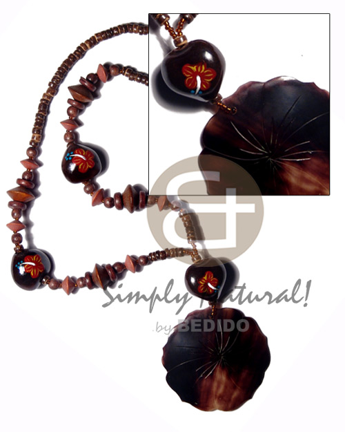 4-5mm nat. brown coco Pokalet  saucer nat. wood beads, brown kukui nut  design and 60mm blacktab scallop pendant / 26in. - Home