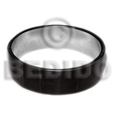 laminated blacktab in 3/4 inch  stainless metal / 65mm in diameter - Shell Bangles