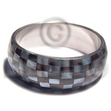 lilac kabibe shell  / blacktab shell combination blocking in 1in. metal casing / inner diameter 65mm - Shell Bangles