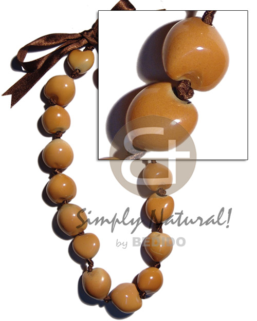 painted graduated kukui nuts  / golden tan ( 16 pcs. ) / adjustable ribbon - Home