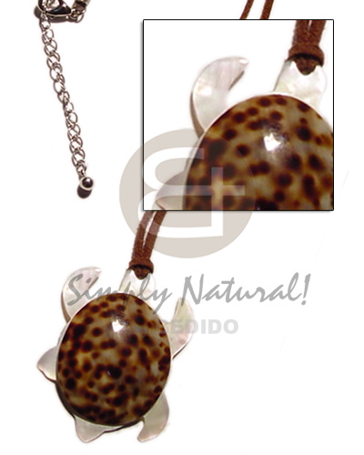 brown leather thong  MOP and cowrie turtle 40mm - Home