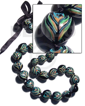 kukui seeds in animal print / peacock / 30 pcs. / in adjustable ribbon  the maximum length of 54in - Home