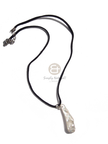 40mm  silver mouth pendant on black leather thong / 16in - Home