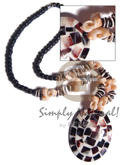 4-5mm black coco Pokalet   orange frog shells / sq. cut blackpen /pink rose shells combination and  55mmx45mm oval white  resin  laminated blacktab shells pendant / 20in - Home