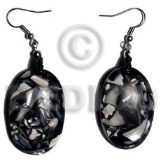 dangling 36mmx24mm oval laminated troca chips in black resin - Home