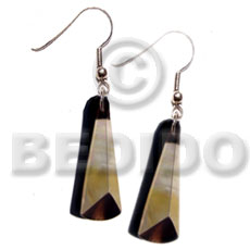 dangling 40mmx15mm 3 sided blacklip  resin backing - Home