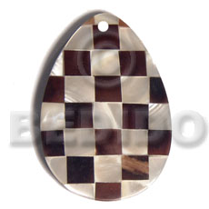 teardrop 45mmx30mm flat resin  laminated checkered blacklip/kabibe shell combination - Shell Pendant