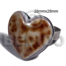 big accent haute hippie ring /adjustable metal / 28mmx28mm heart embossed and laminated cowrie tiger shell - Home