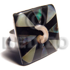 big accent haute hippie square 28mm / adjustable metal ring/  laminated paua, MOP and everlasting luhuanus combination in black resin - Home