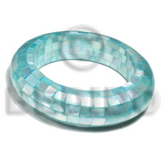 chunky bangle  aqua blue hammershell blocking /back to back  shell / ht= 22mm inner diameter = 65mm thickness 17mm - Shell Bangles