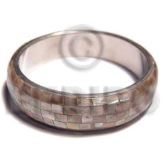 brownlip shell blocking in 1/2in. metal casing / inner diameter 65mm - Shell Bangles