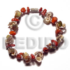 green everlasting luhuanus  red corals & glass beads combination - Home