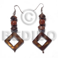 dangling 25mmx25mm diamond laminated golden amber kabibe shell rings  in high gloss  wood beads accent - Home