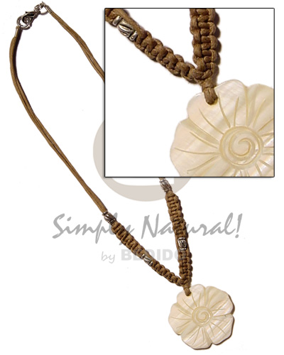 40mm kabibe shell flower  groove& metal beads  in macrame - Home