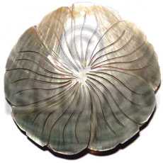 50mm flower blacklip shell  groove - Shell Pendant