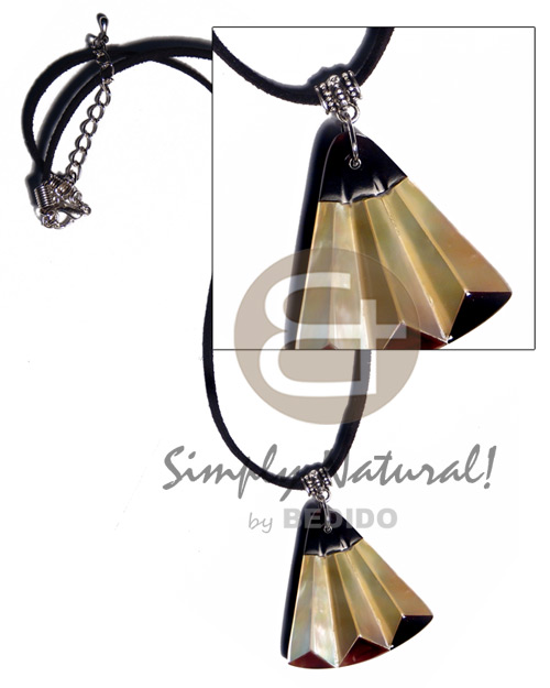 40mmx42mm laminated MOP/blacktab accordion fan pendant  resin backing in leather thong - Home
