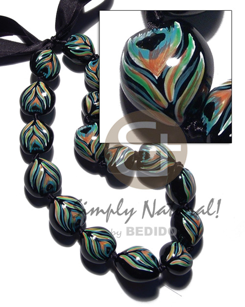 kukui seeds in animal print / peacock / 14 pcs. / in adjustable ribbon  the maximum length of 36in - Home