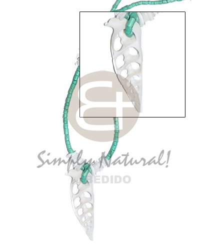 pastel green 2-3 coco heishe  shell skeleton pendant - Home