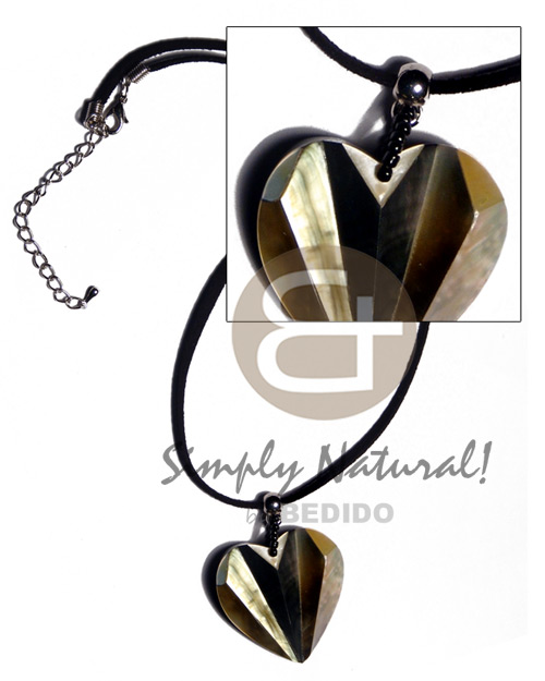 36mmx32mm laminated blacklip/MOP combination accordion heart pendant  resin backing in leather thong - Home