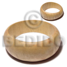 graduated ambabawod wood bangle    clear coat finish /front ht= 35mm back ht= 20mm / outer diameter = 82mm / 65mm inner diameter - Wooden Bangles