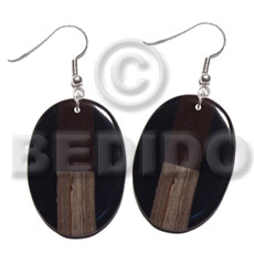 dangling oval 40mmx30mm black resin  wood accent - Home