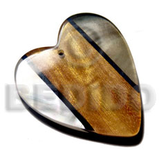60mmx50mm / 7mm thickness / heart/kabibe / wood grain / blacklip combination in violet resin backing laminated in clear resin - Shell Pendant
