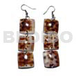 Dangling triple 15mmx15mm cowrie tiger