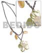 45mm hammershell flower pendant in